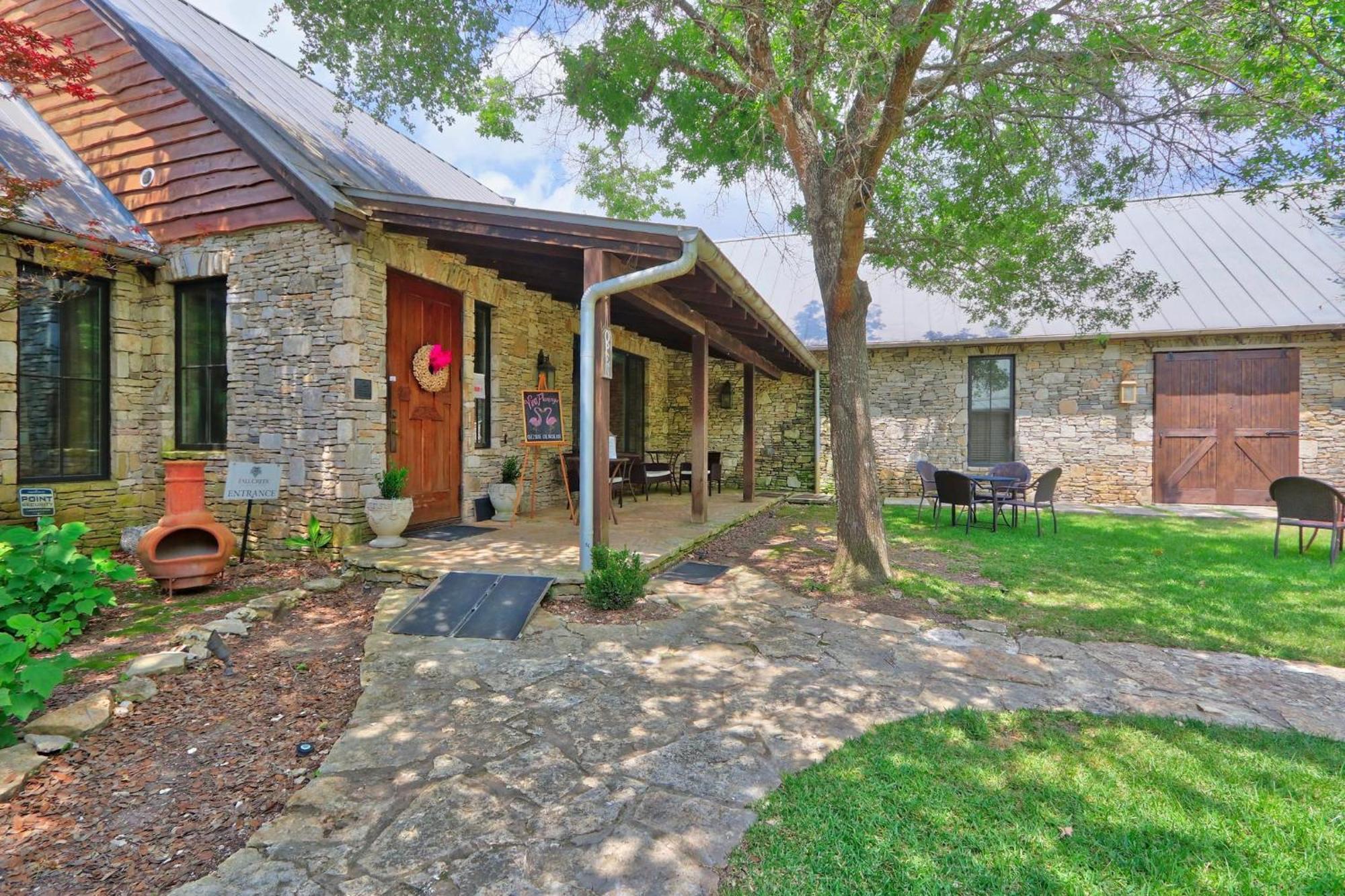 Fall Creek Vineyards Wine Country Inn Dripping Springs Exterior foto